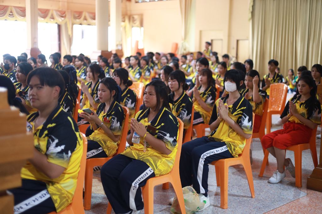ข่าว กิจกรรมแห่เทียนเข้าพรรษา