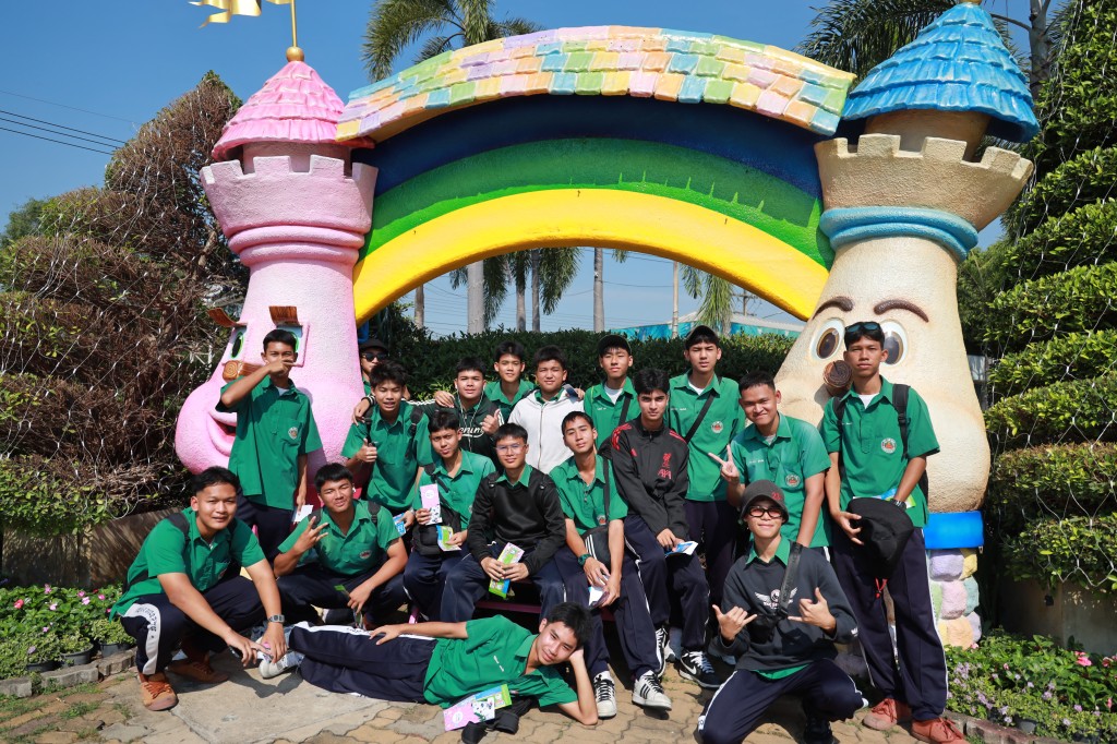 ข่าว ทัศนศึกษานักเรียน ม. 4 ม 5