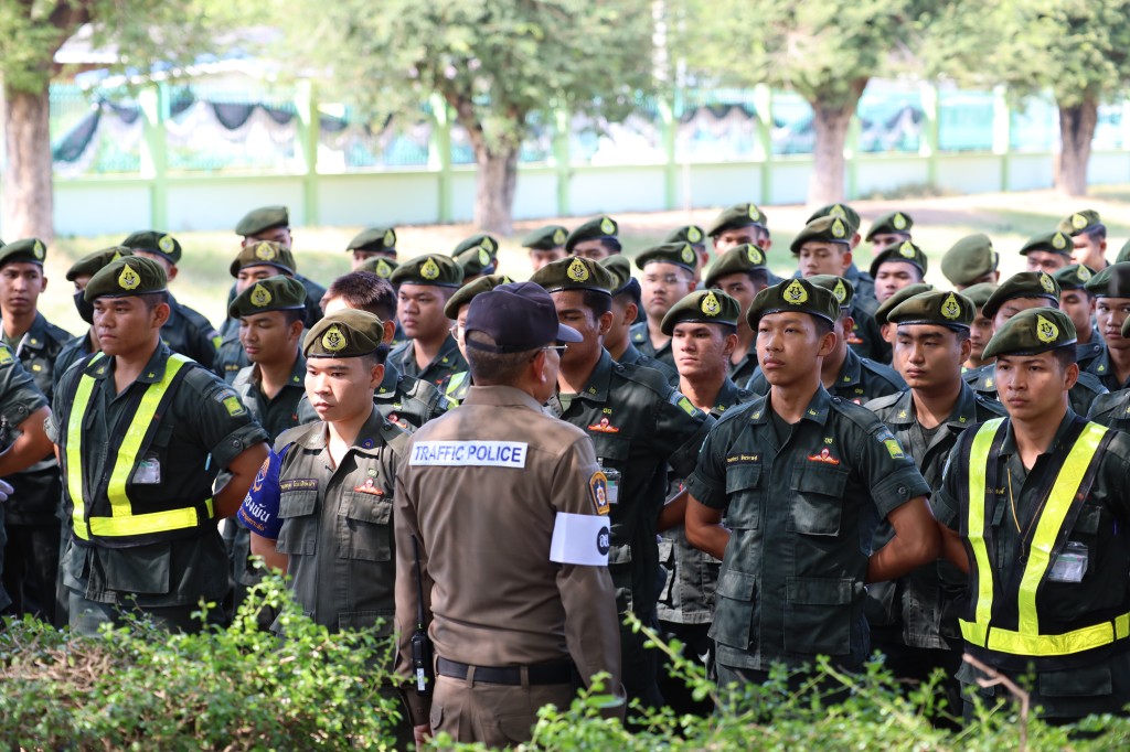 ข่าว อบรมด้านระเบียบวินัยจราจรให้แก่กลุ่มนักเรียนวิชาทหารและลูกเสืออาสาจราจรจิตอาสา